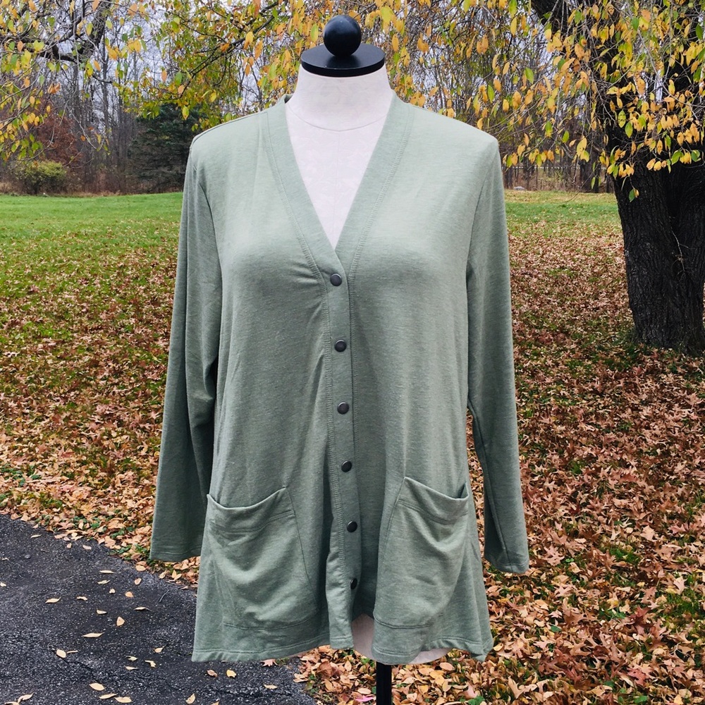 LOGO by Lori Goldstein Green Button Down Jacket Front Pockets Lag and Look